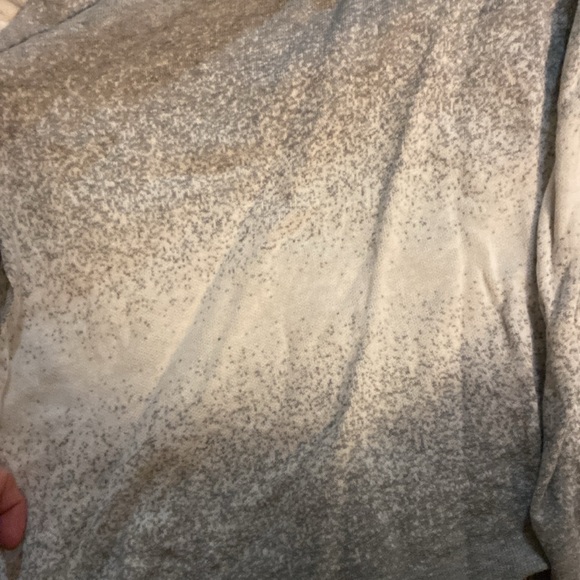 Ombré Lou & Grey Sweater - Picture 2 of 6